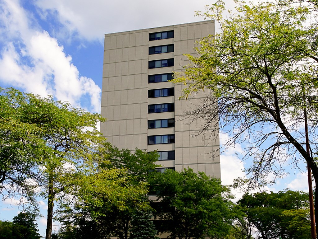 Thornwood House Apartments, 1 Thornwood Mall, University Park, IL